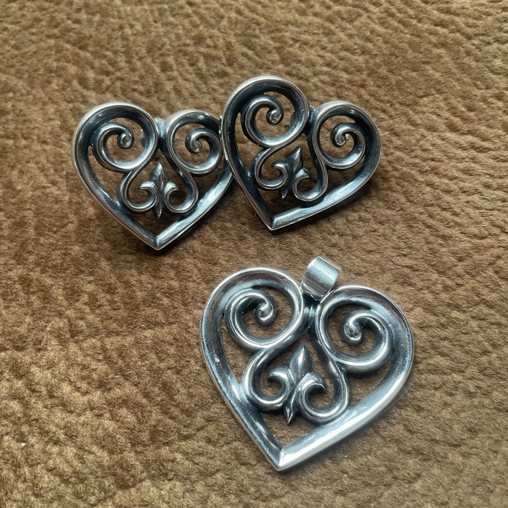 Retired James Avery Sterling Silver Love Scroll French Heart Pendant & Earrings